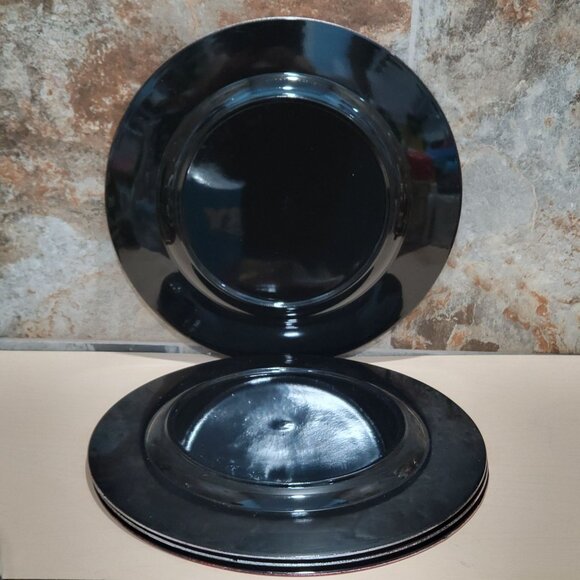 Linens N Things Set of 4 Red Charger Plates - Picture 3 of 8